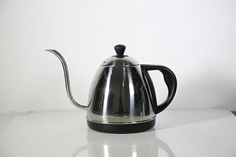 Электрический чайник для заваривания кофе